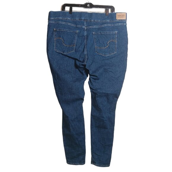 Signature Levi Strauss Pull On Jeans Women’s 22 Medium Wash High Super Skinny - Picture 3 of 4